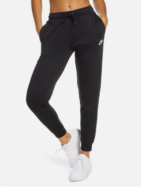 Nike Women's Black Sportswear Essential Fleece Jogger Sweat Pants BV4095
